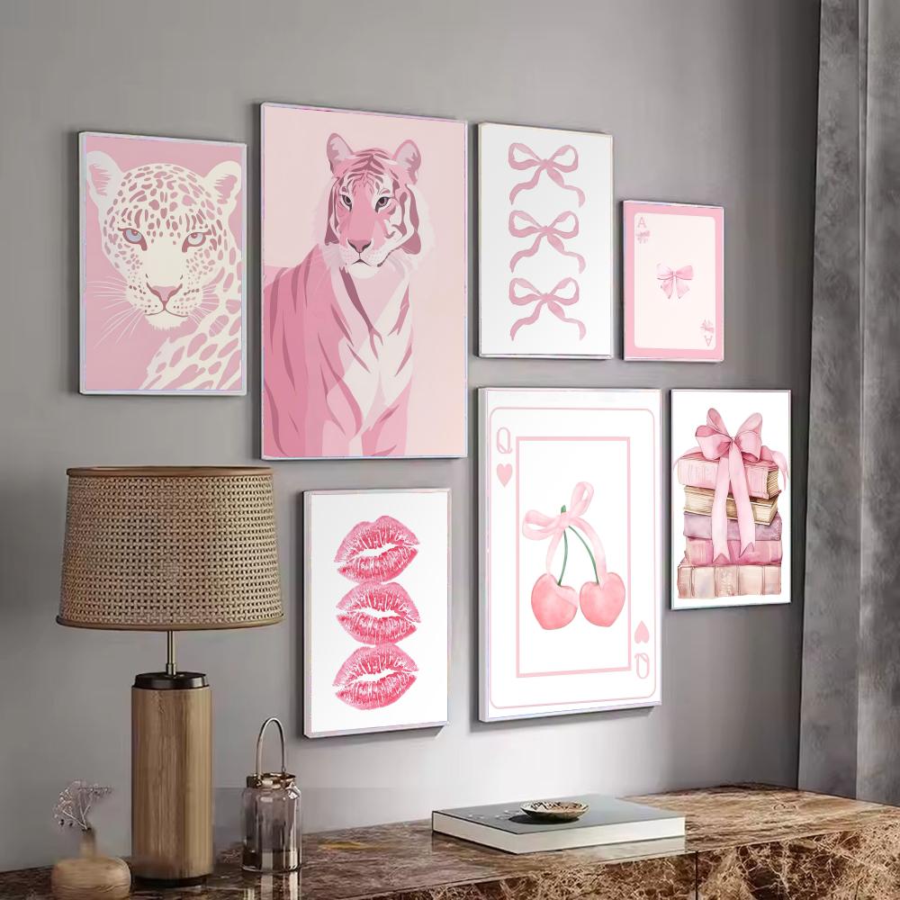 Interior Design With Wallpaper - Różowe wzory, minimalistyczne, łatwe w aplikacji
